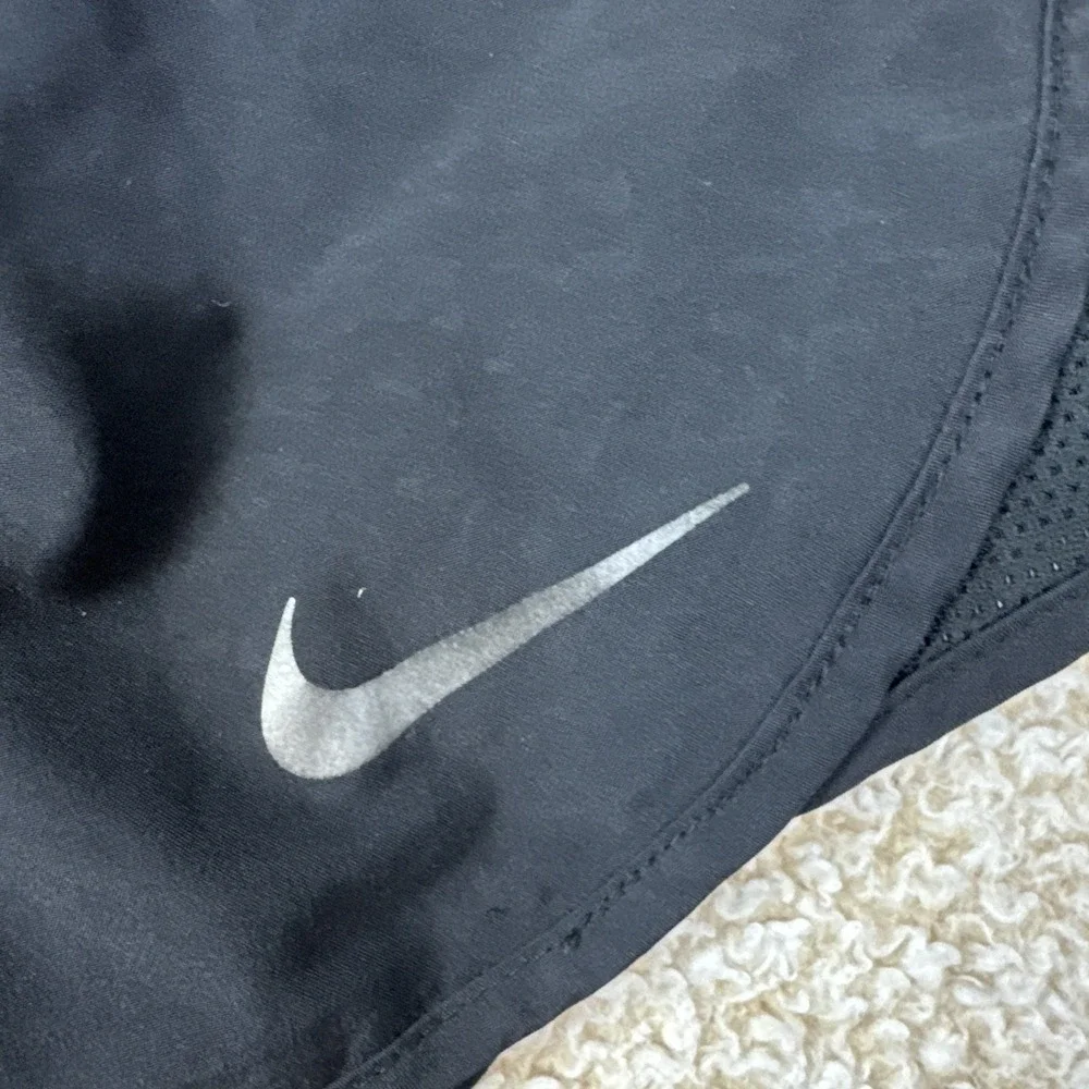 Nike Women's Tempo Running Shorts 3.5
